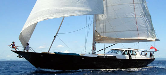 Luxury Sailing Yacht Asia