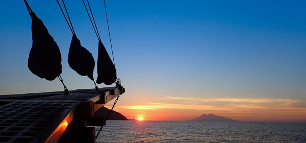 Schooner Manta Mae