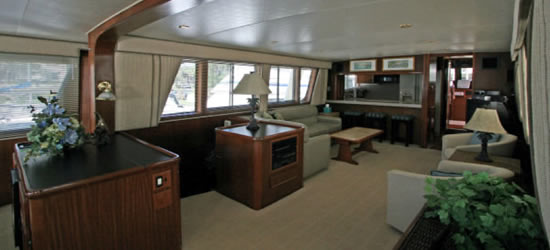 Hatteras 65