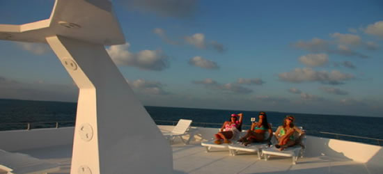 M/Y Aurora