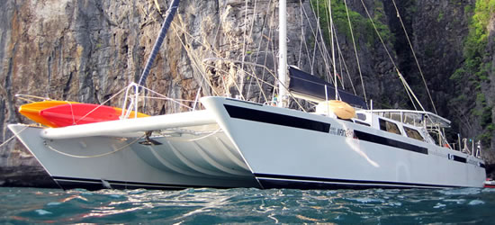 Catamaran Cataleya