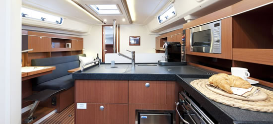Hanse 385