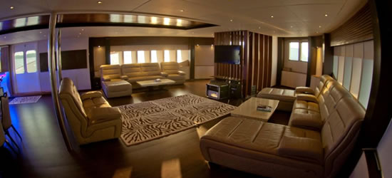 M/Y Honors Legacy