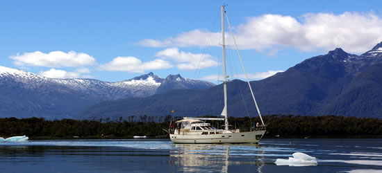 S/Y Omega Centauro