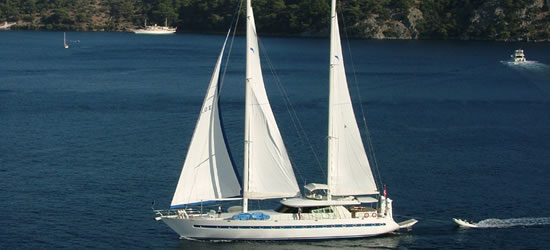 Angelo II Luxury Sail