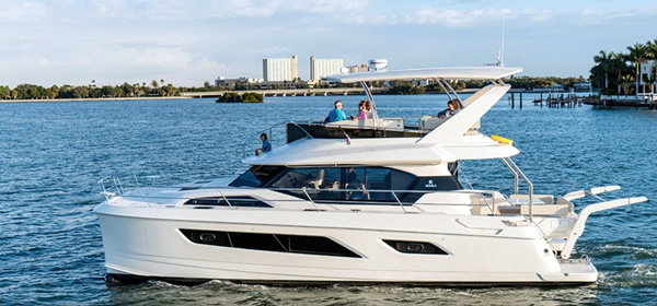 Aquila 44