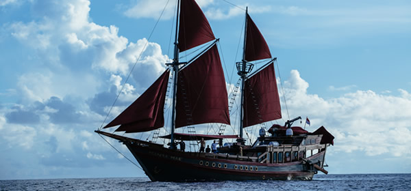 Schooner Manta Mae