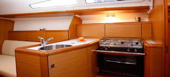 Sun Odyssey 33i