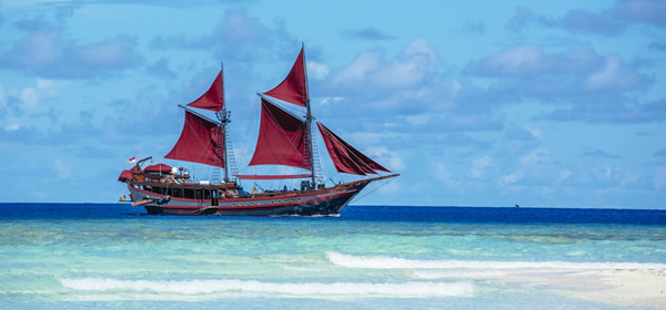 Schooner Manta Mae