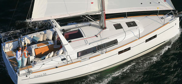 Oceanis 35