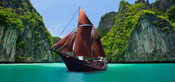 Schooner Manta Mae