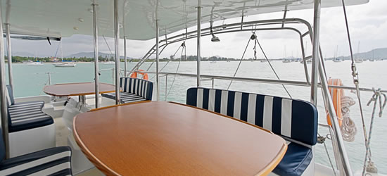 Catamaran Cataleya
