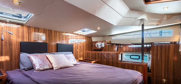 Aquila 44