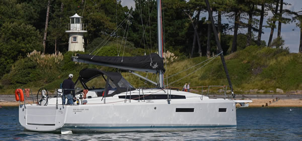 Sun Odyssey 380