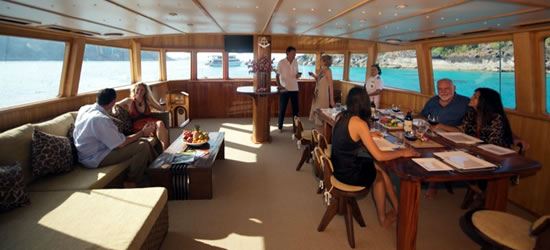 Shangani Catamaran
