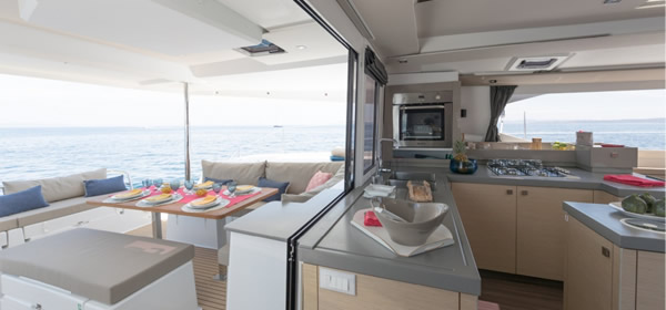 Fountaine Pajot Saona 47