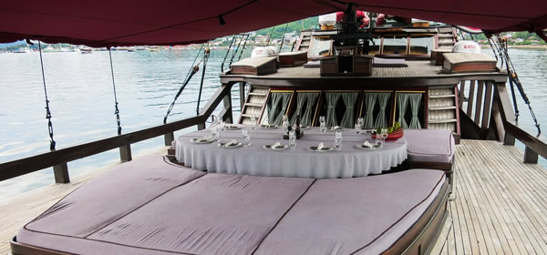 Schooner Manta Mae