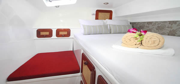 Catamaran Amadeus