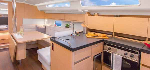 Hanse 418