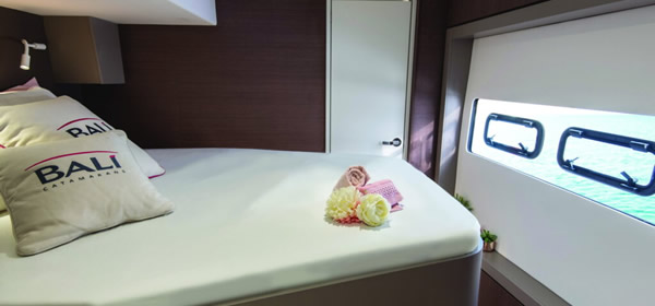 Bali 4.8 Catamaran