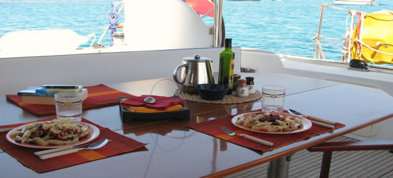 Lagoon 570