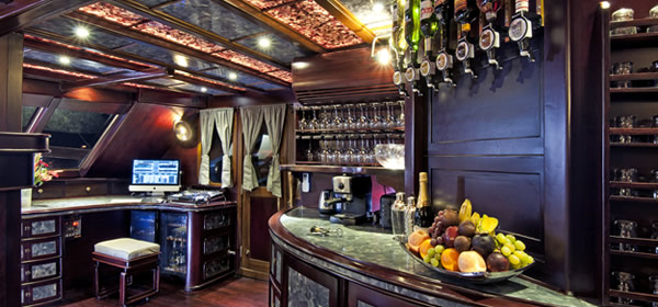 Schooner Manta Mae