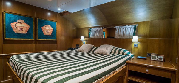 Schooner Arktos