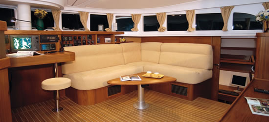 Lagoon 570