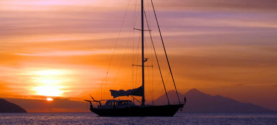 Luxury Sailing Yacht Asia
