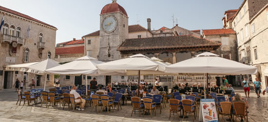 Piazza della città, Trogir